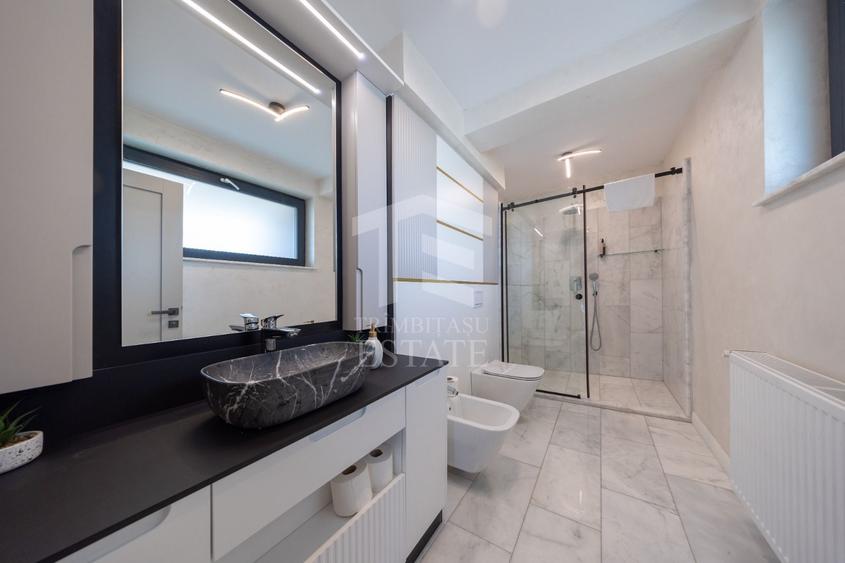 Coresi-Penthouse 3 camere | 2 locuri de parcare subteran | 203mp