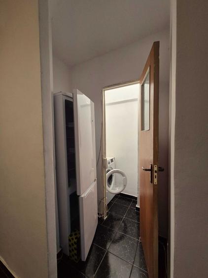 Apartament 2 camere decomandat la 6 minute de metrou Lujerului
