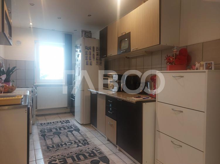 Apartament 65 mp 3 camere decomandate balcon Pet Friendly Valea Aurie