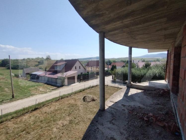 Casa la rosu,200mp,2 nivele,500 mp teren imprejmuit,zona Sigmir - 8