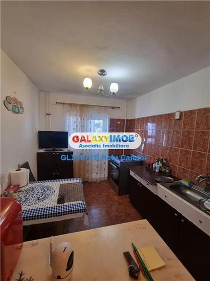 VANZARE APARTAMENT 3 CAMERE RAHOVA