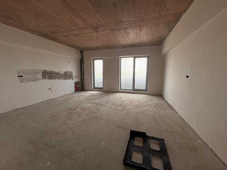 Apartament 3 Camere | 91 MP | 2 Balcoane | Piscina si Loc de Joaca | Dezvoltator