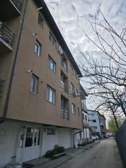 Vand Garsoniera in Rosu, Chiajna