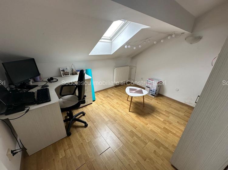 Casă / Vilă cu 5 camere zona Lunei - 34