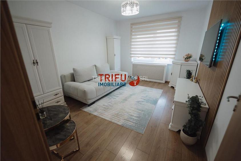 Apartament 3 camere de inchiriat zona Cetate - 2