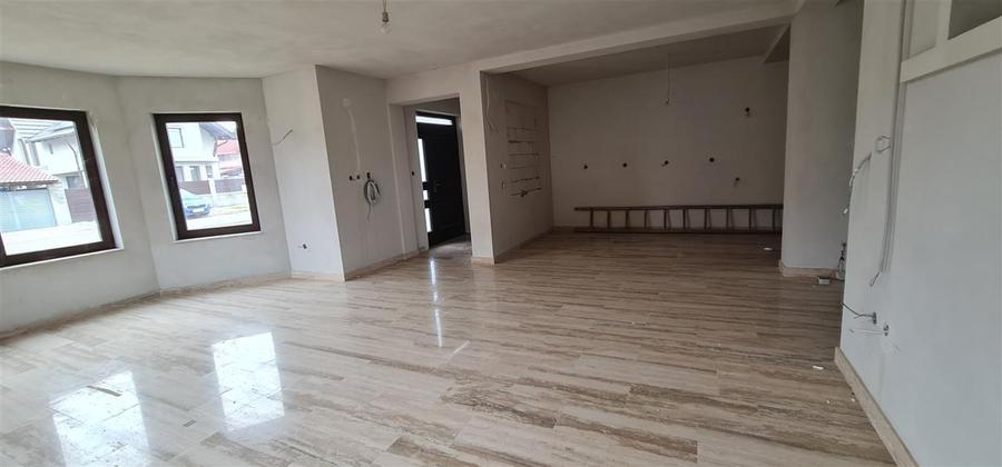 Casa noua Livada, finisata, 5 dormitoare, 225mp, teren 600mp