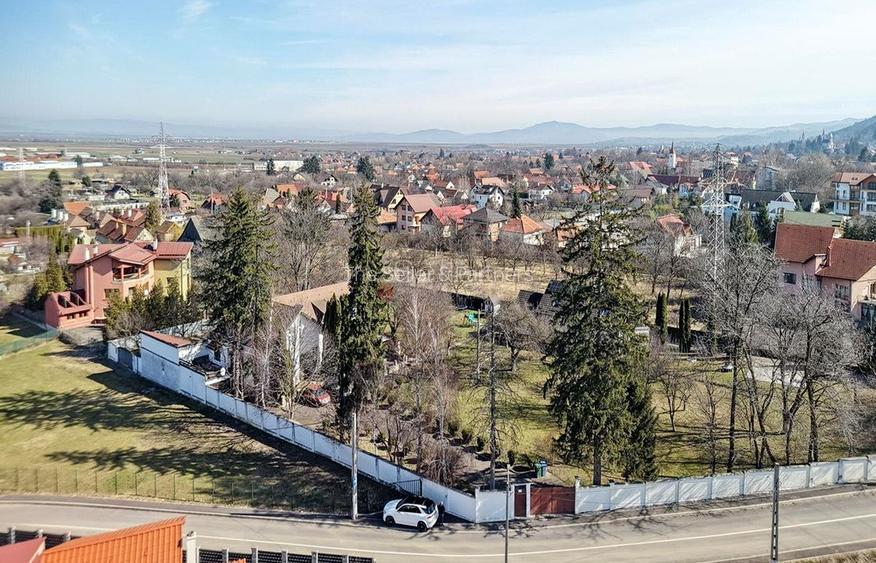 Casă spațioasă cu 2 corpuri și teren generos – zona Bunloc - 33