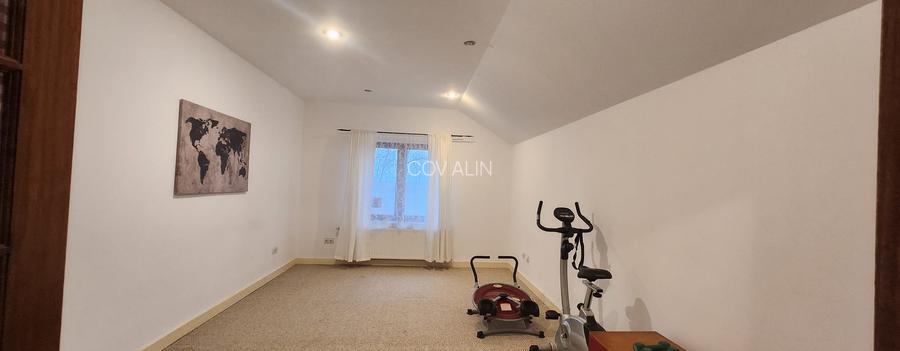 Casa in STUPINI, P+M, constructie 2008, 5 camere, 348 mp utili, teren 1000 mp, - 19