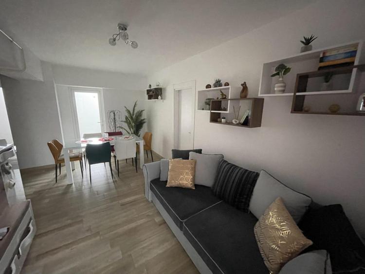 Apartament 3 camere, decomandat 80 mp, zona Garii - Rovine Residence