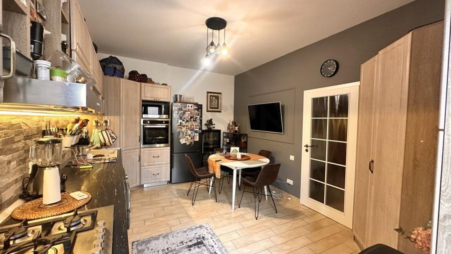 REA1015953 Apartament Superb in vila 4 Camere de Vanzare Gradina Icoanei