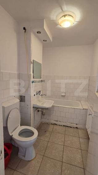 Apartament de vanzare, cu 3 camere, 76 mp, zona Micro 17