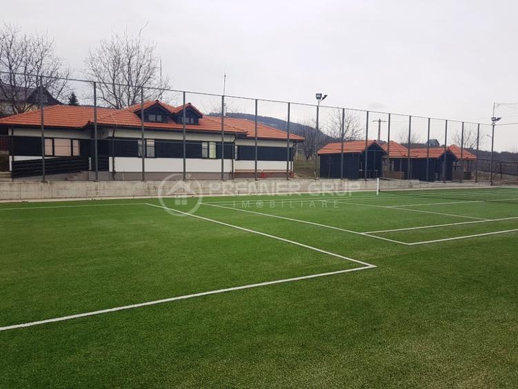 Casa 4 camere 2 băi + Baza Sportiva 170mp, Bucium