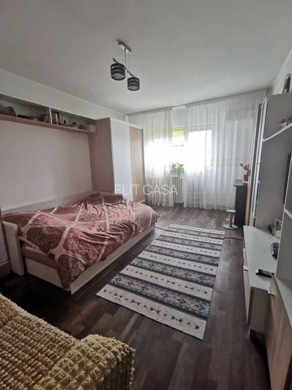 Apartament cu 1 camera decomandat,  zona Tatarasi - 2