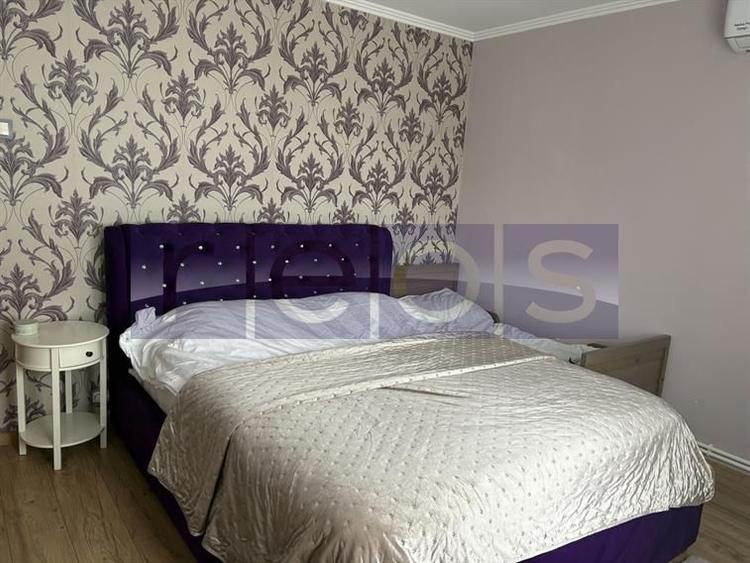 VANZARE 4 CAMERE DECOMANDAT PARCARE CALEA VITAN