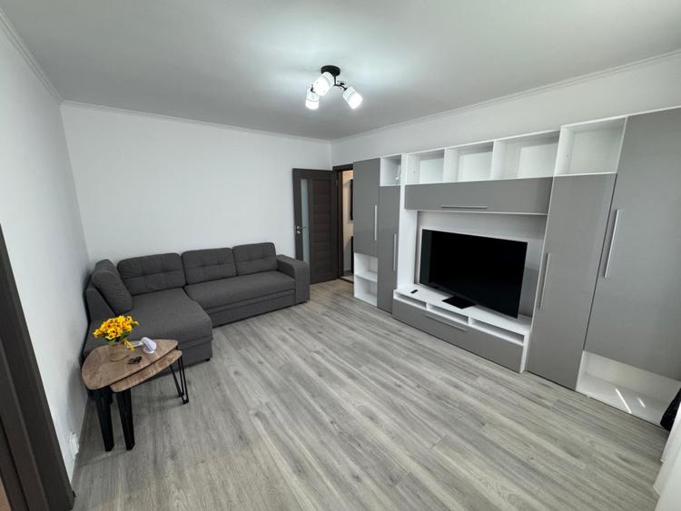 Apartament 2 camere, 39 mp, zona Craiovita Noua-Racheta
