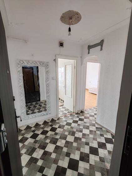 Apartament 2 camere decomandat - Casa de Cultura - 108.000 euro(Cod E6)