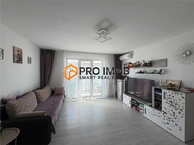 Apartament 3 camere cf 1 semidecomandat zona Micro 3 - 2