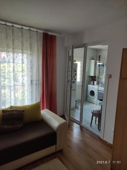 Inchiriez apartament cu o camera in cartierul Manastur str.Balea