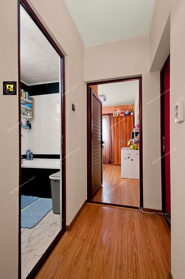 Vanzare apartament 3 camere dec in Galati, Sid-Vest, sup.76 mp, etaj 1, mobilat