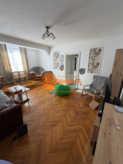 Apartament cu 3 camere in zona Giulesti