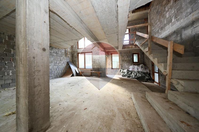 CASA LA ROSU | TOMIS 21 | 325MP | 346MP CURTE | 470 TEREN |ACCES AUTO