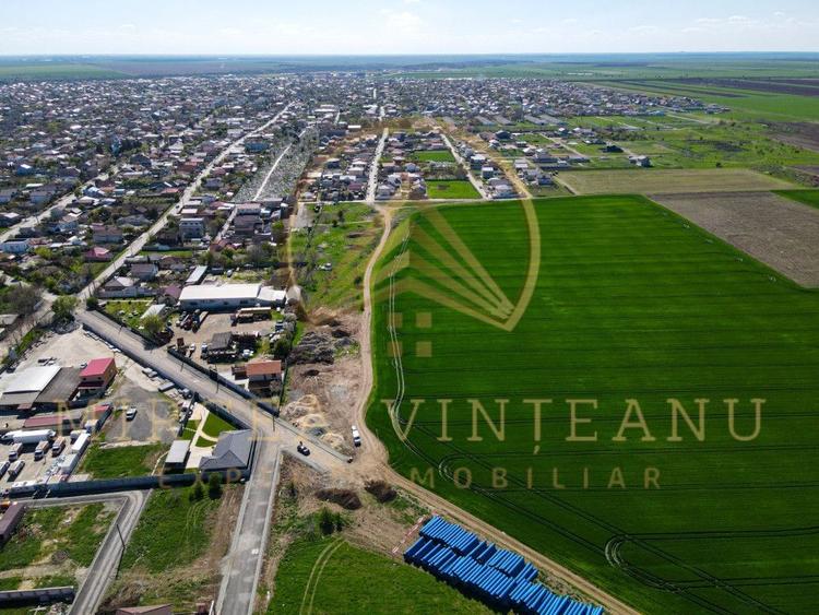 Cumpana - Teren intravilan în suprafață de 7147 mp cu 2 deschideri.