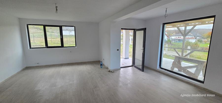 Casa noua in Catamarasti Vale
