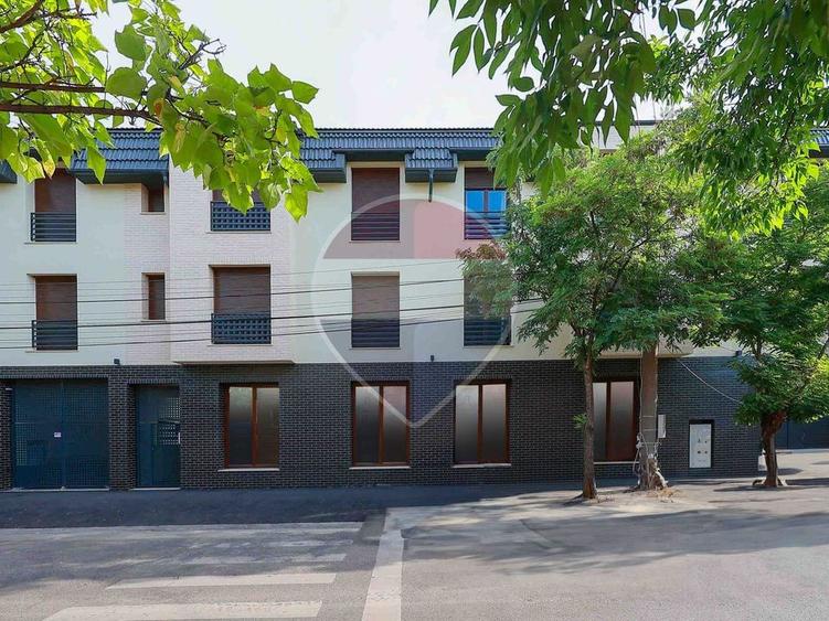 Spațiu comercial de închiriat, zona ultracentrală, Oradea