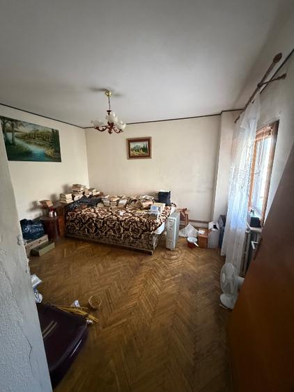 Apartament 3 camere, ULTRACENTRAL, Rm. Vâlcea, etaj 2, BOXA