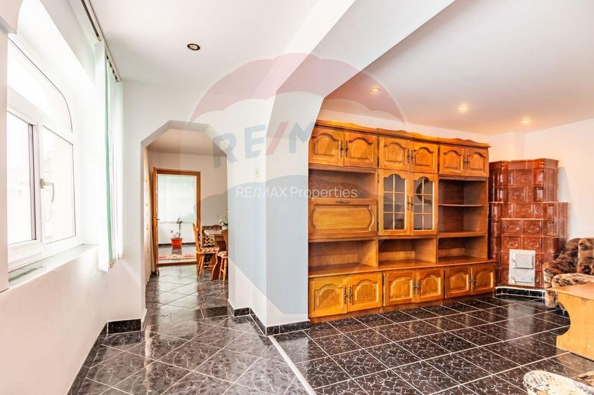 Casă / Vilă de vânzare Picior de Munte, Dambovita - 12