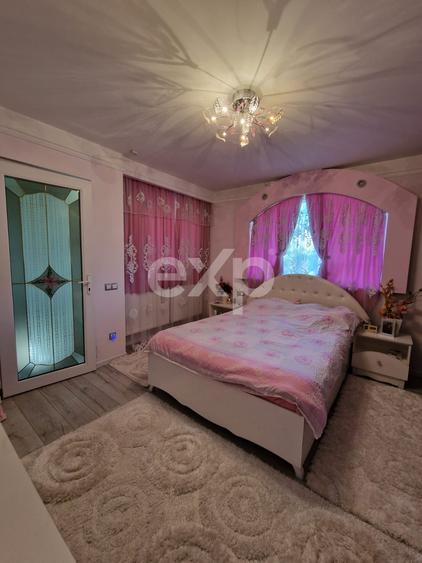 Casă de vânzare 225 mp ,Mărginenii de Sus , DB
