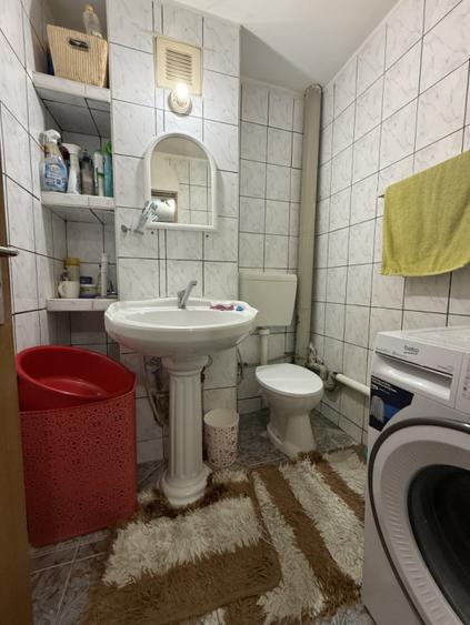 Apartament, 3 camere, decomandat, 95 mp, parter - Girocului