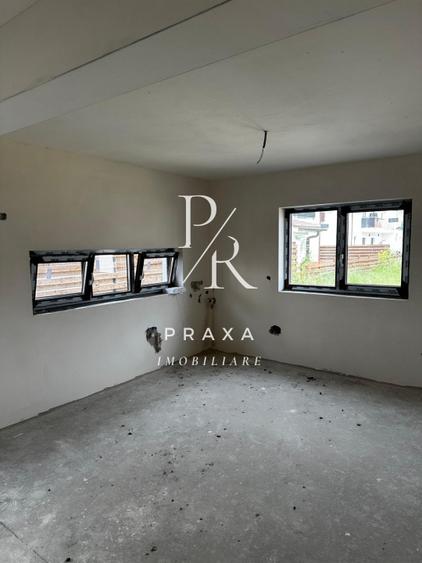 Duplex semifinisat 120 mp utili+ 200mp teren, zona Muzeul Apei