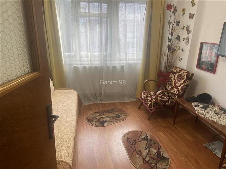 Apartament 3 camere , zona Gara ,  58 mp ,et 3 din 4 , mobilat , centrala termic - 15
