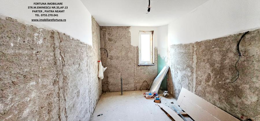 Casa nefinalizata si 2000 mp teren,la 10km de oras