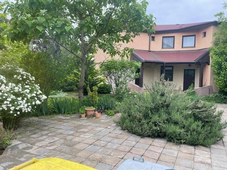 VILA INDIVIDUALA P+1 PIPERA DRUMUL BISERICII 1350MP TEREN
