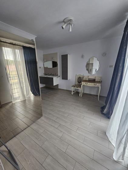 Apartament 3 camere Bdul Cetatii - etaj 1 bloc nou !!