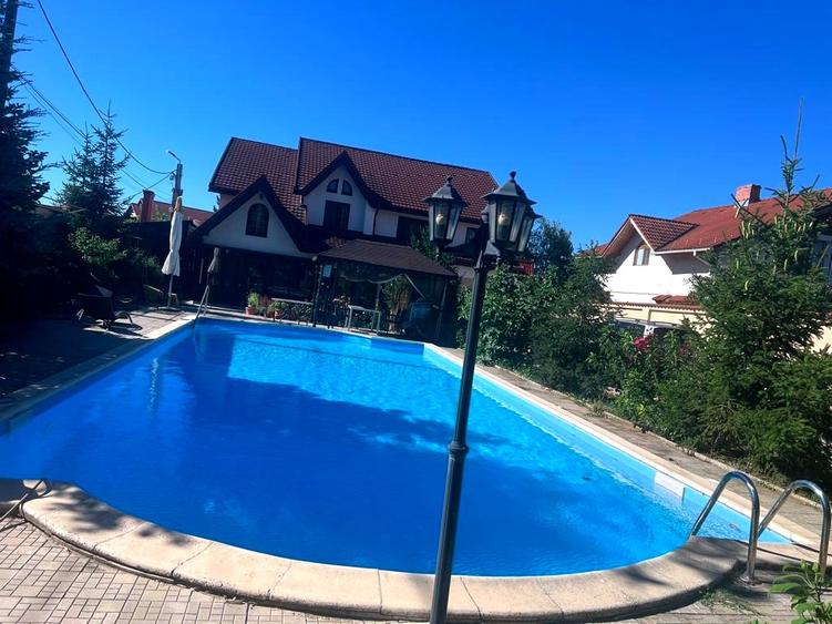 Vila lac Buftea, piscina si teren 1000 mp