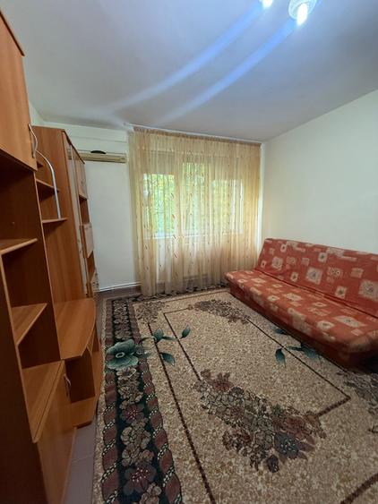 Apartament 2 camere, 49 mp – zona Gara (Str. Bârsei) +loc de parcare