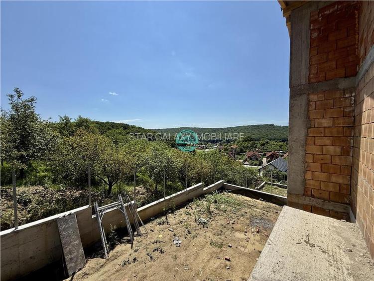 Case tip duplex de vanzare, 101 mp utili, 230 mp teren, in Corunca - 12