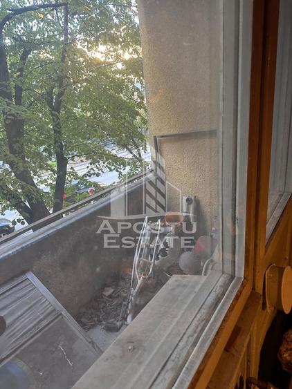 Apartament in Complexul Studentesc si teren la Mosnita de vanzare
