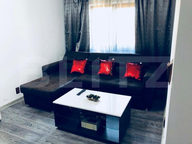 Apartament 3 camere, 68 mp, Rovine, zona Damarin