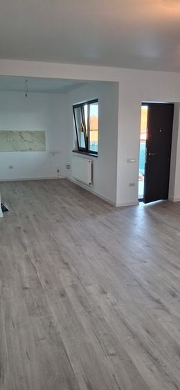 Vand casa in Lumina
