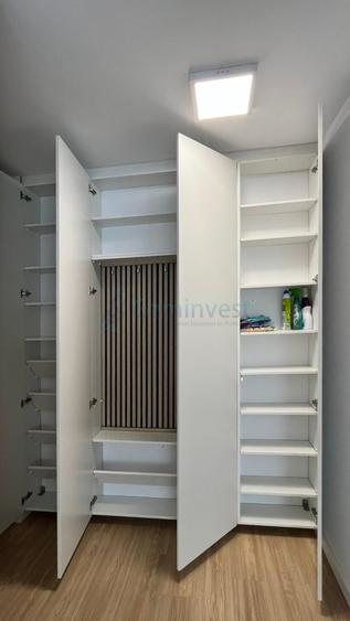 Apartament de inchiriat in Oradea, tip studio cu loc de parcare, zona Piata Mare