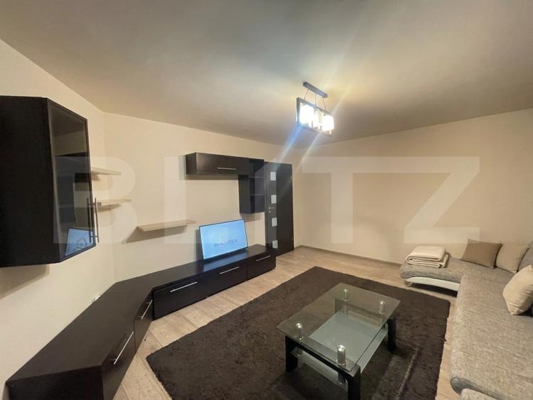 Apartament 3 camere decomandat, 72 mp, zona McDonald's
