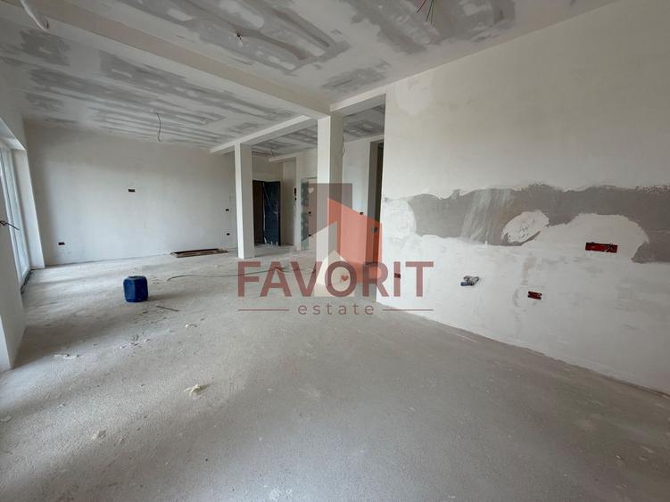 Cu terasa 18mp. Loc de parcare. Finisat la cheie