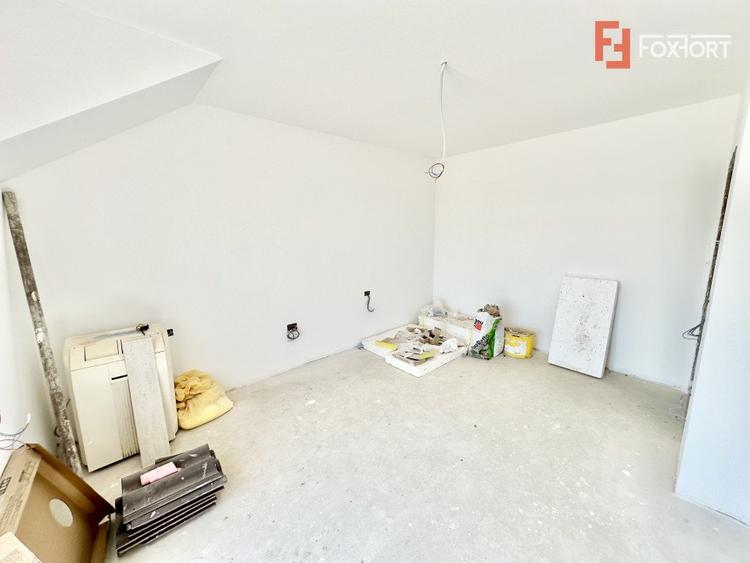 Duplex Mosnita, 4 camere, 2 bai - Toate utilitatile