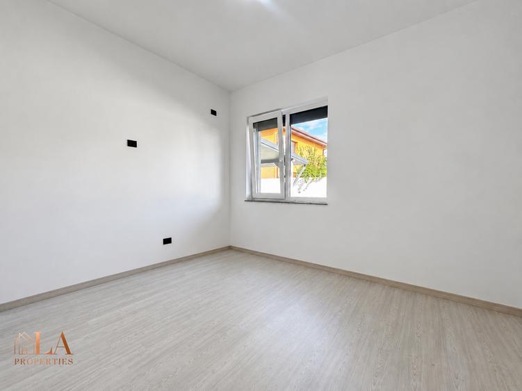 Casa 4 camere | Panouri fotovoltaice 10Kw | Pompa de caldura | Domnesti