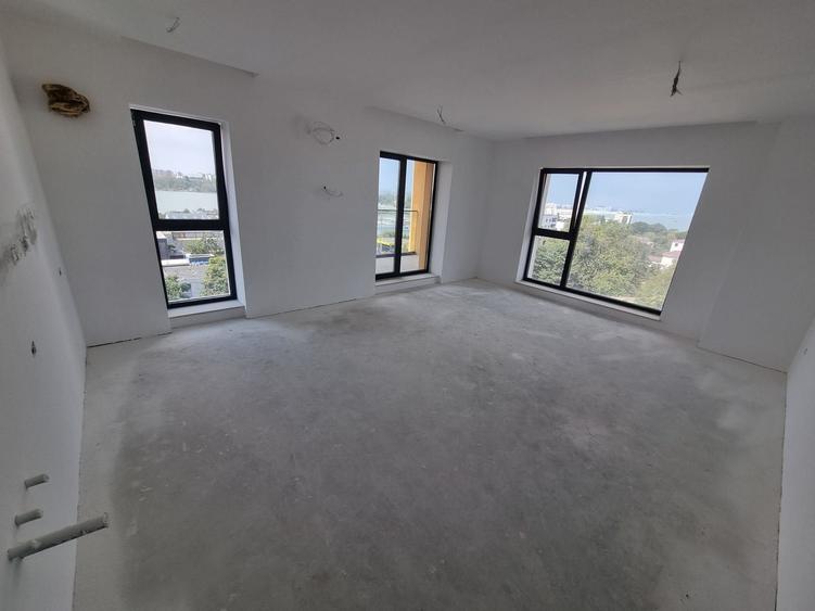 Faleza nord complex de blocuri noi-apartament 3 camere cu vedere frontala la lac