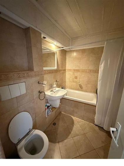 Apartament 2 camere, partial mobilat, zona Mosilor